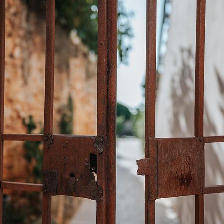 サルヴェ Palazzo Frangipane Bed & Breakfast エクステリア 写真