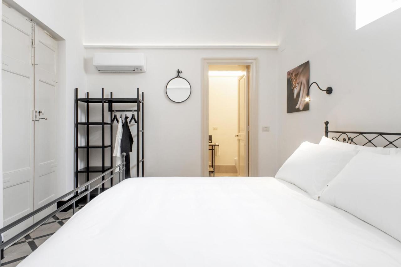 サルヴェ Palazzo Frangipane Bed & Breakfast エクステリア 写真
