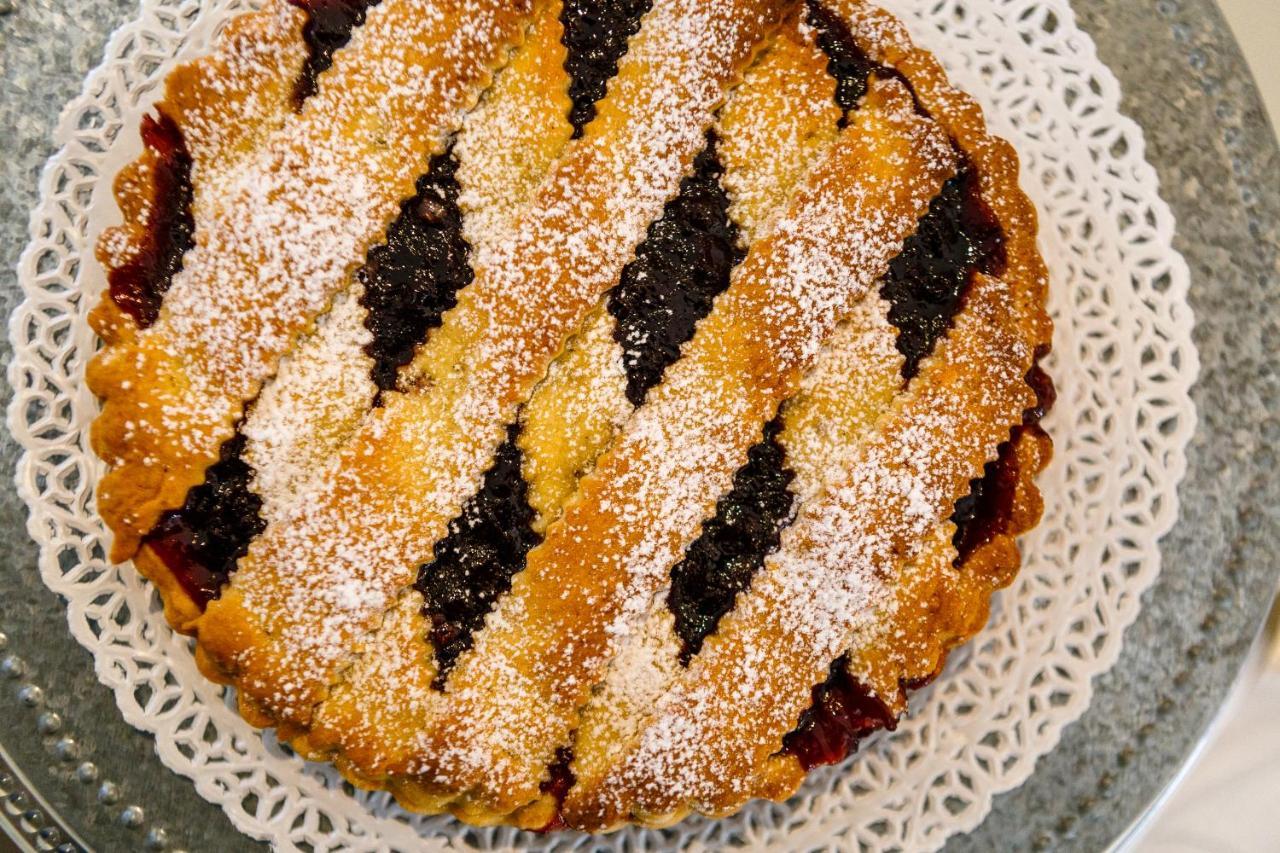 サルヴェ Palazzo Frangipane Bed & Breakfast エクステリア 写真