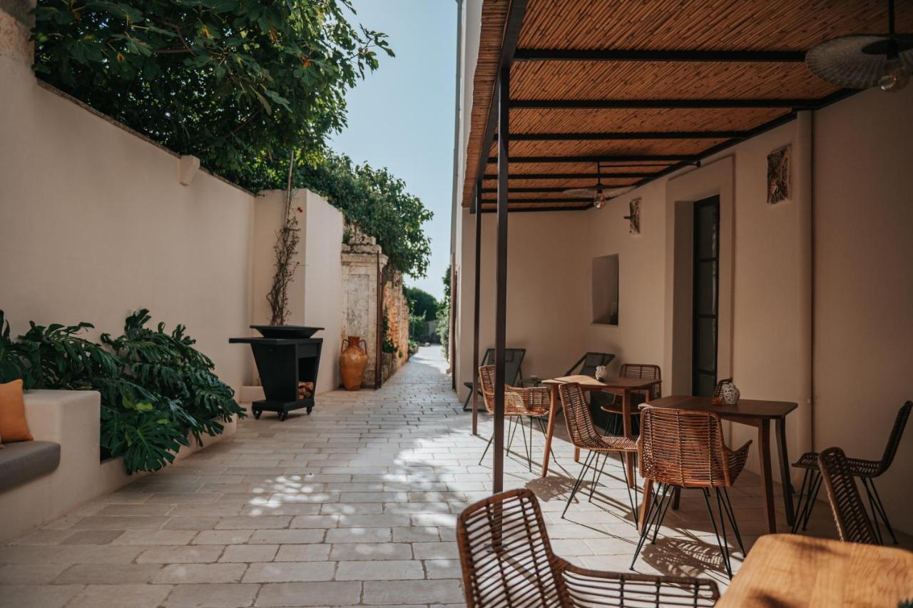 サルヴェ Palazzo Frangipane Bed & Breakfast エクステリア 写真