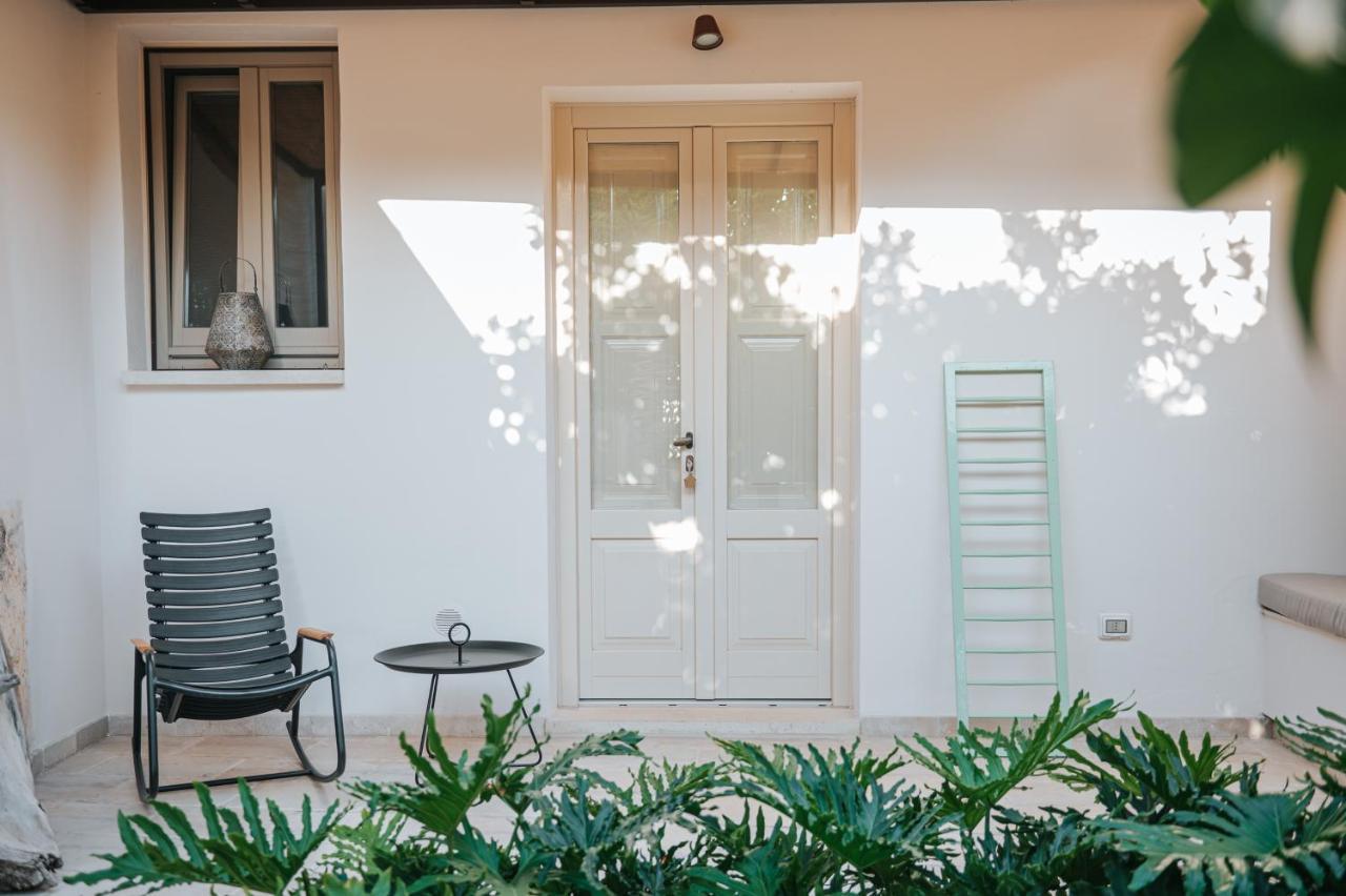 サルヴェ Palazzo Frangipane Bed & Breakfast エクステリア 写真